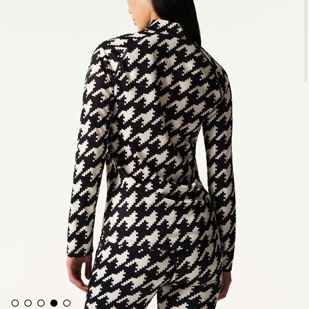 Perfect Moment Black and White Houndstooth Long Sleeve Top NWT Size Small. - Picture 5 of 7